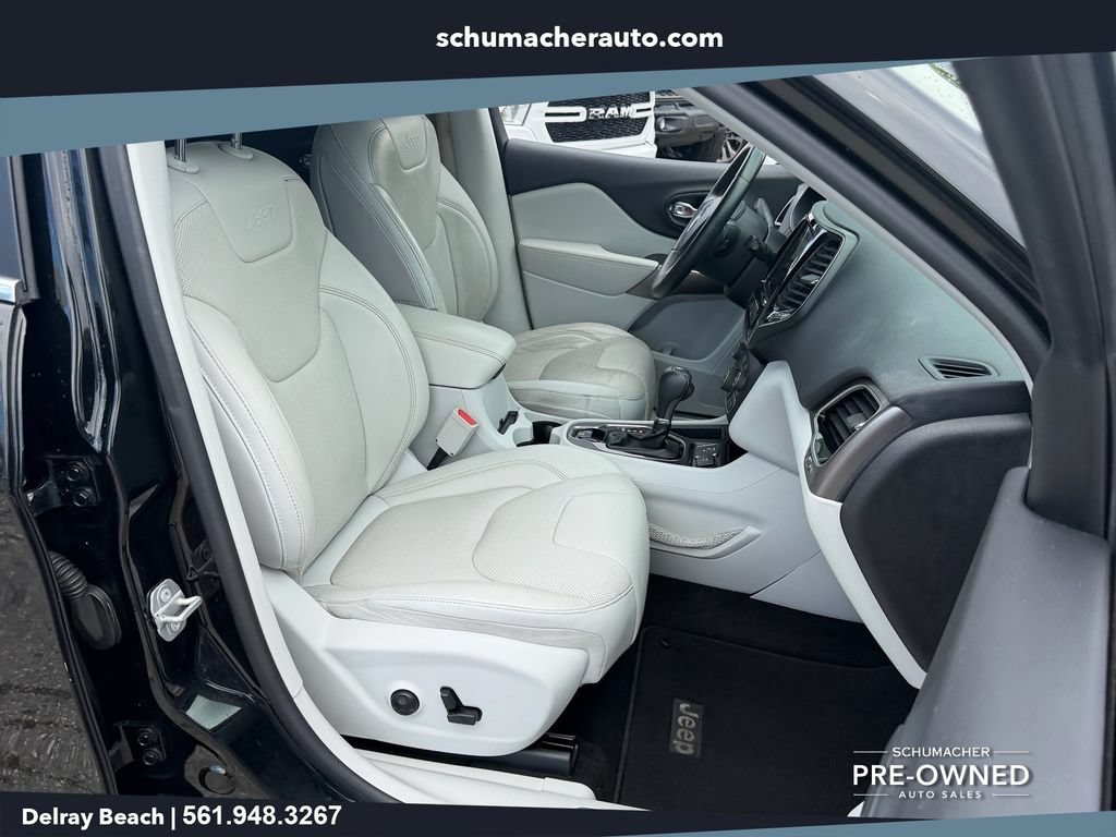 Used 2019 Jeep Cherokee Limited FWD image 18