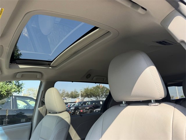 Used 2016 Toyota Sienna XLE w/ XLE Navigation Package image 21