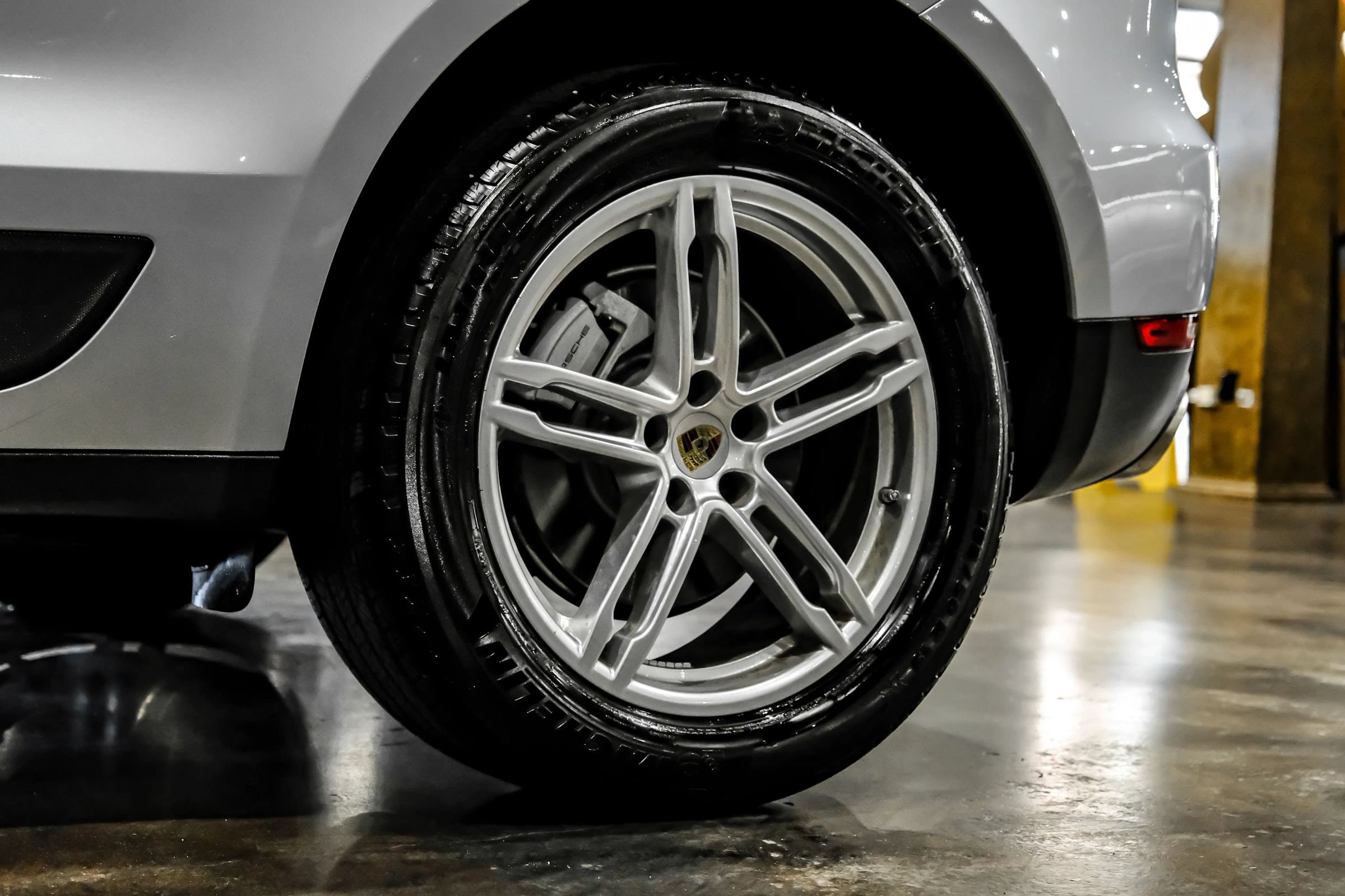 Used 2017 Porsche Macan S AWD/4WD image 57