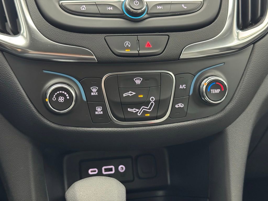 Used 2023 Chevrolet Equinox LS w/ LS Convenience Package image 24