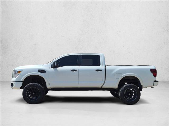 Used 2017 Nissan Titan PRO-4X AWD/4WD image 8