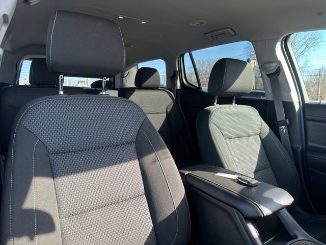 Used 2023 GMC Acadia SLE w/ Driver Convenience Package image 8