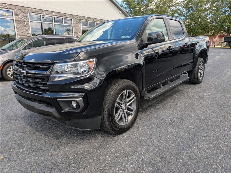 Used 2022 Chevrolet Colorado LT w/ LT Convenience Package image 2