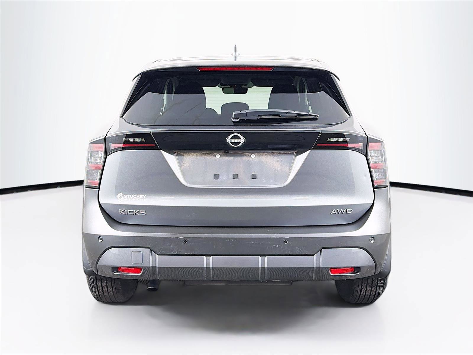 Used 2025 Nissan Kicks SV w/ Illumination Package AWD/4WD image 6