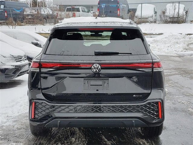 New 2026 Volkswagen Tiguan SE R-Line image 4