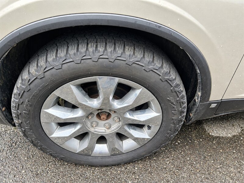Used 2010 Buick Enclave CXL w/ Trailering Provision Package AWD/4WD image 31