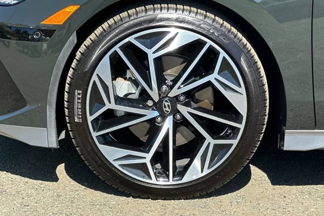 Used 2023 Hyundai Ioniq 6 Limited RWD image 34