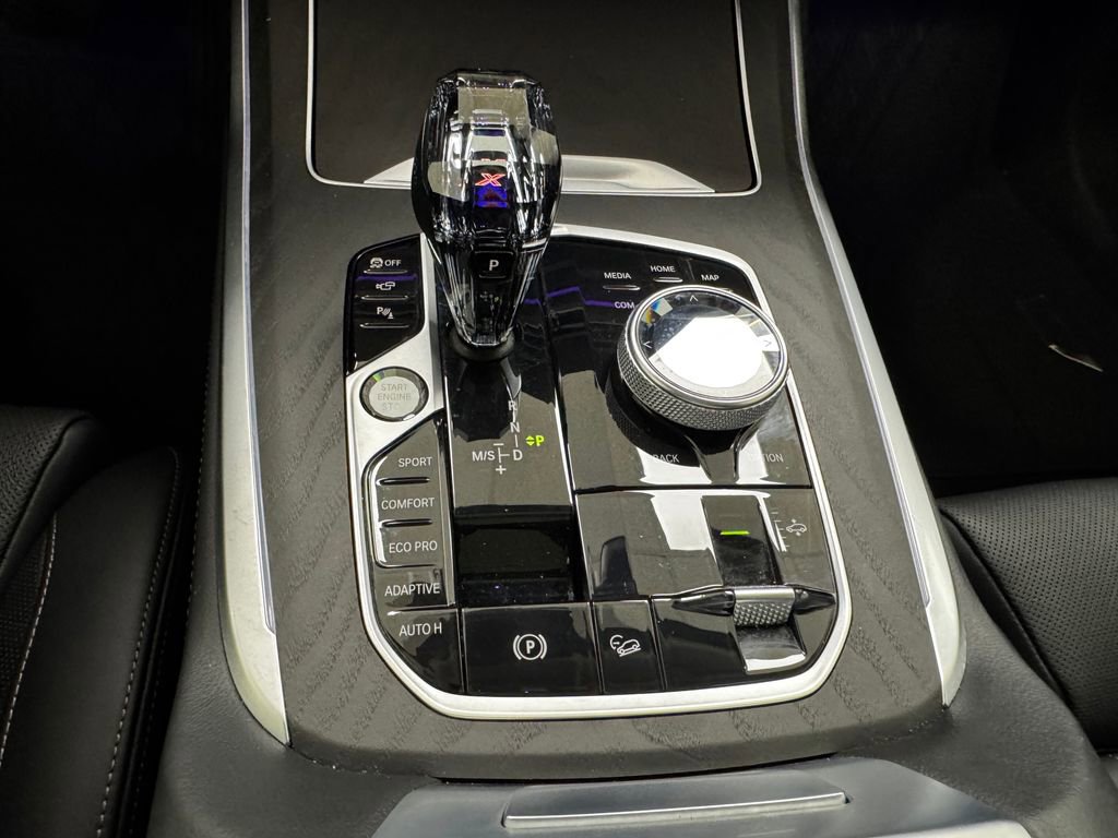 Used 2022 BMW X7 xDrive40i w/ Executive Package image 25