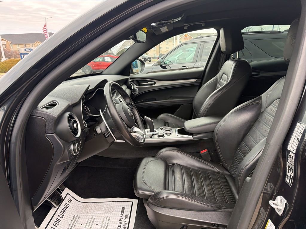 Used 2020 Alfa Romeo Stelvio Ti Sport w/ Quick Order Package 22S Sport image 15