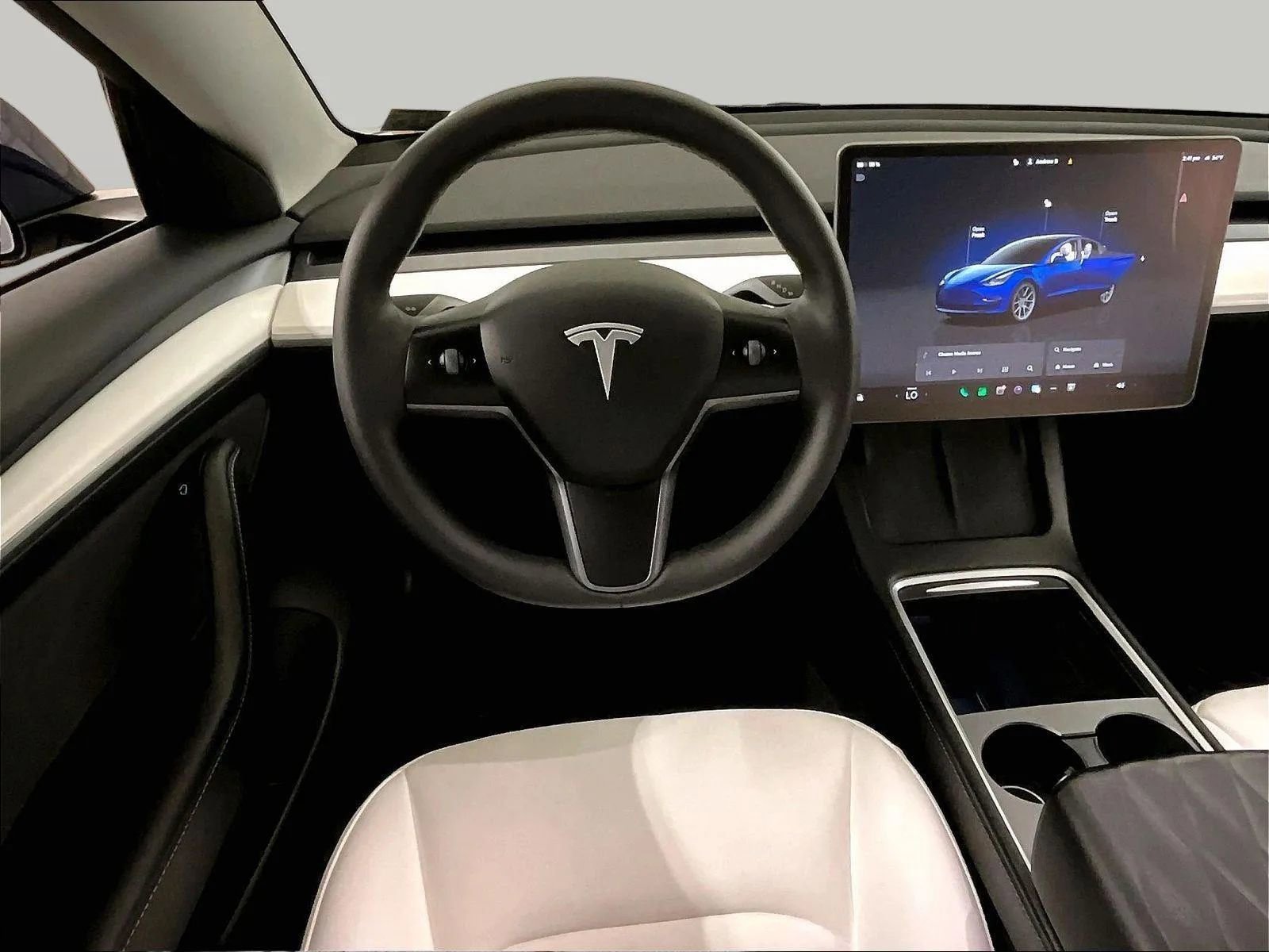 Used 2023 Tesla Model 3 Standard Range image 5