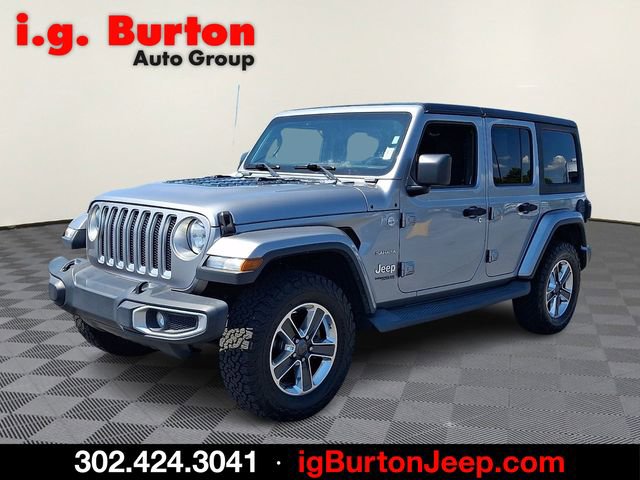Used 2018 Jeep Wrangler Unlimited Sahara w/ Dual Top Group AWD/4WD image 3