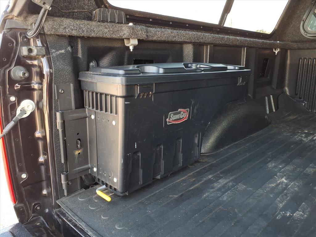 Used 2018 Ford F150 XLT w/ Equipment Group 302A Luxury image 31