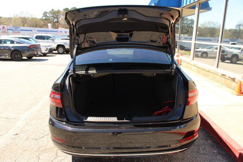 Used 2021 Volkswagen Jetta R-Line FWD image 14