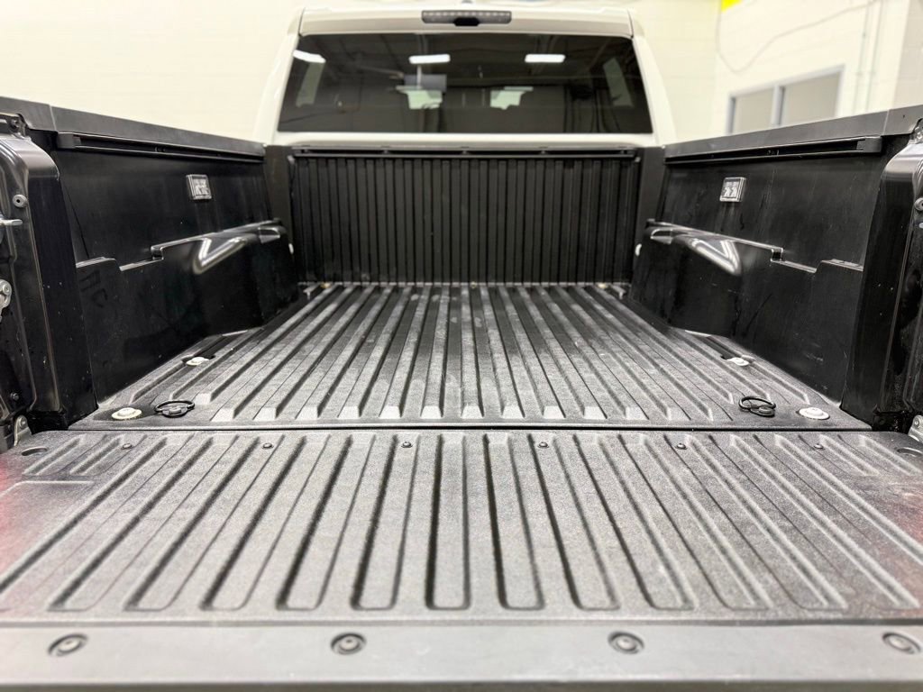 Used 2025 Toyota Tacoma TRD Off-Road image 34