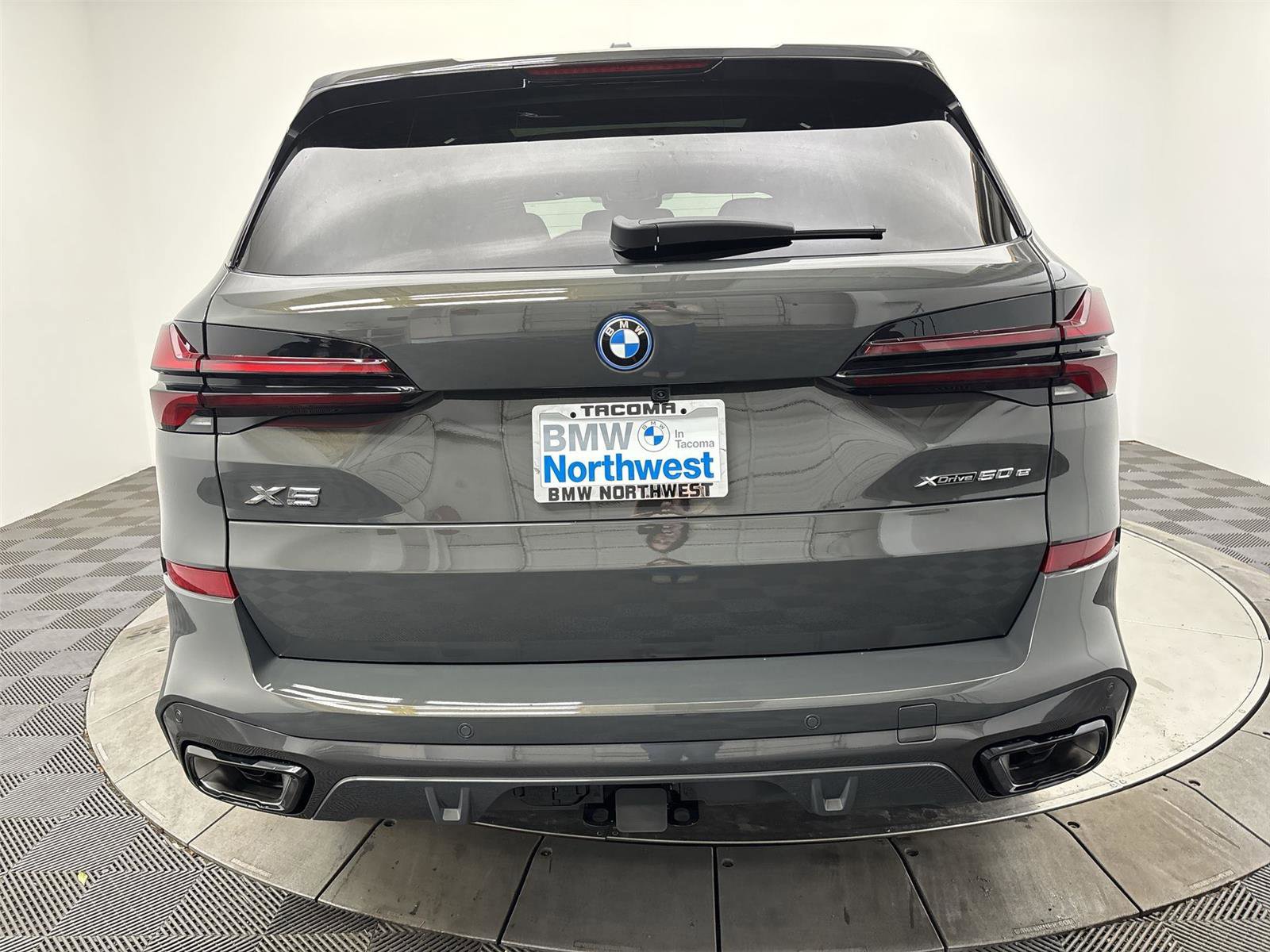 New 2026 BMW X5 xDrive50e image 15