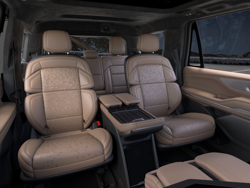 New 2026 Lincoln Navigator Black Label AWD/4WD image 11