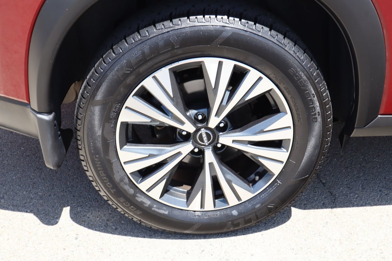 Used 2023 Nissan Rogue SV FWD image 11