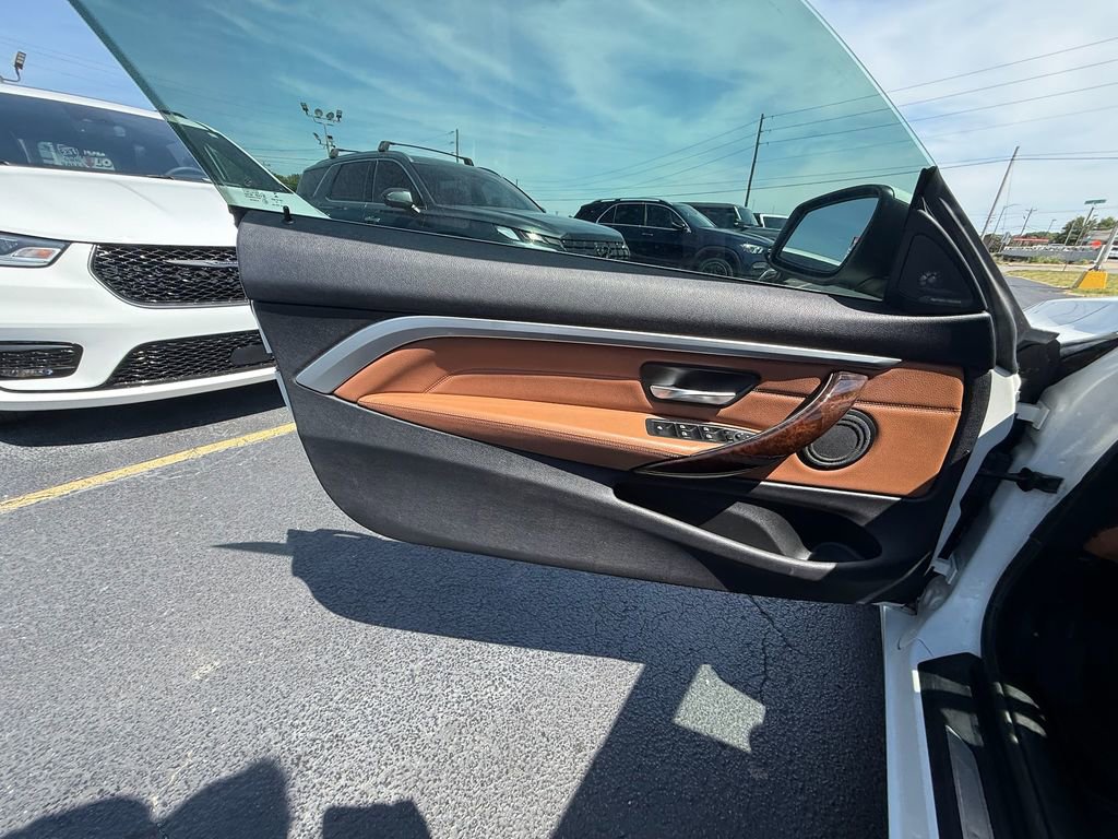 Used 2014 BMW 435i Convertible RWD image 11