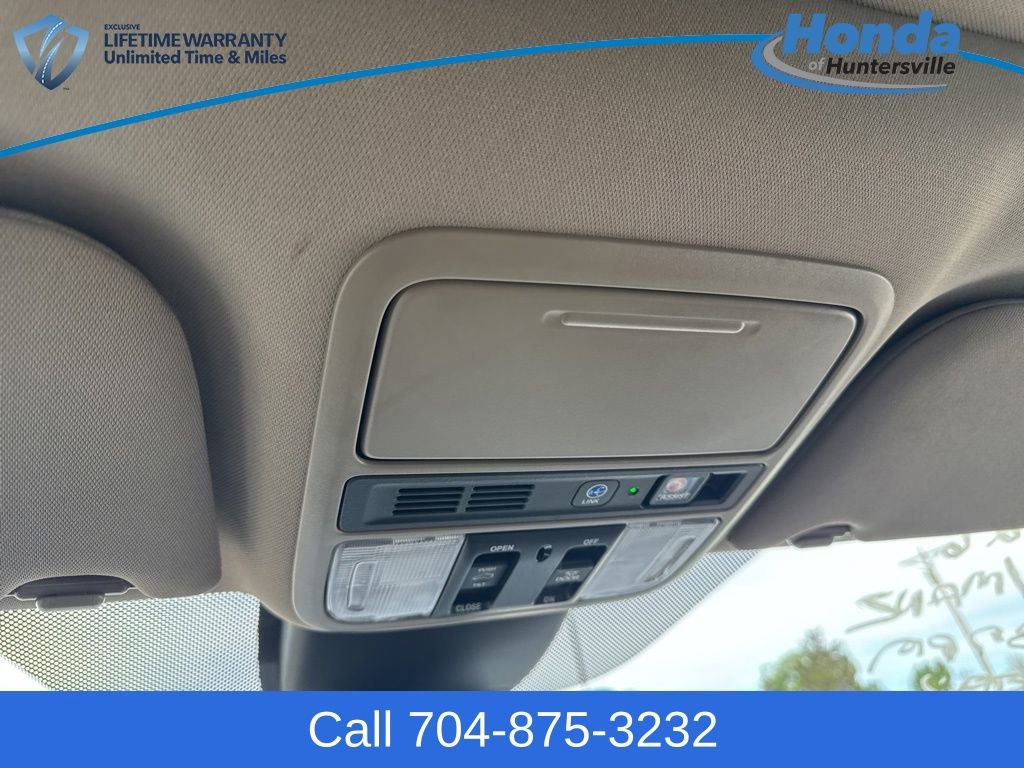 Used 2023 Honda Odyssey Touring image 32