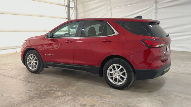 Used 2024 Chevrolet Equinox LT FWD image 2