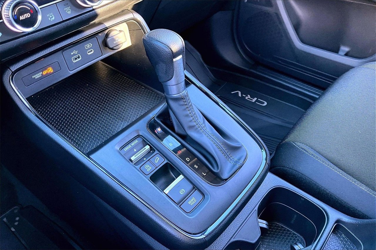 Used 2025 Honda CR-V EX image 29