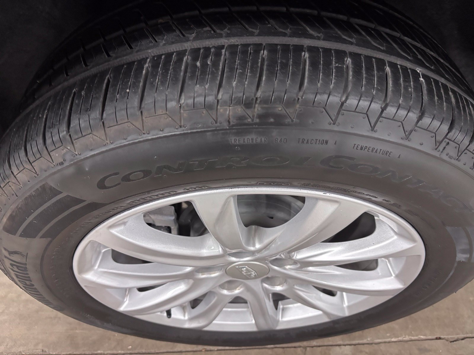 Used 2023 Cadillac XT4 Luxury FWD image 7