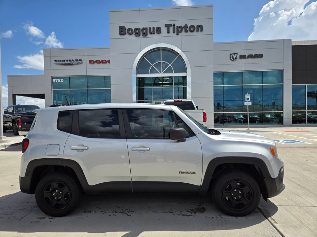 Used 2018 Jeep Renegade Sport w/ Power & Air Group AWD/4WD image 2