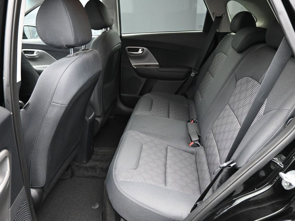 Used 2022 Kia Niro LX image 12