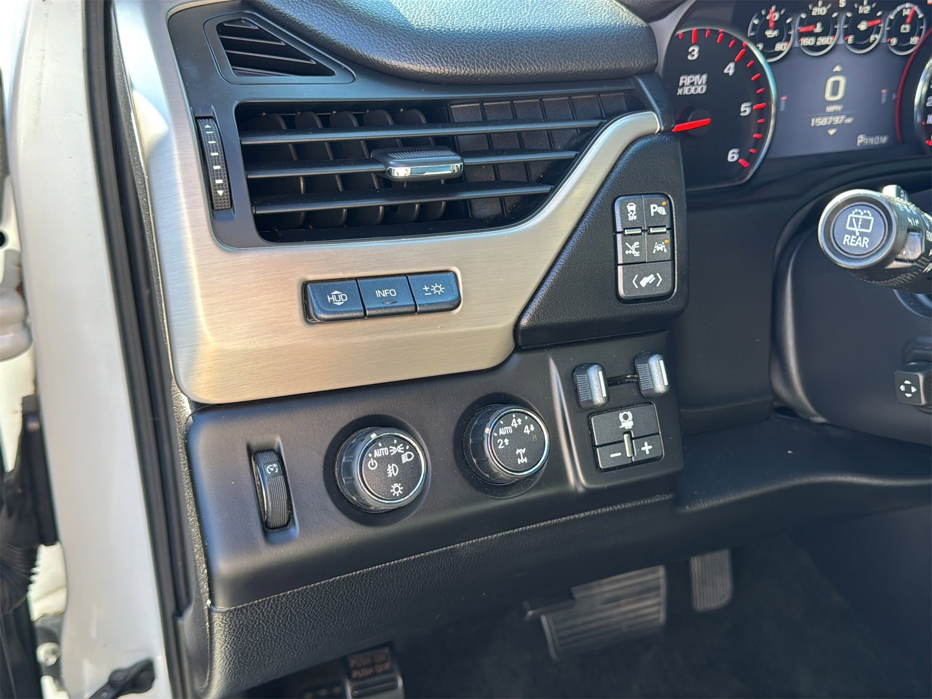 Used 2016 GMC Yukon XL Denali w/ Open Road Package image 24