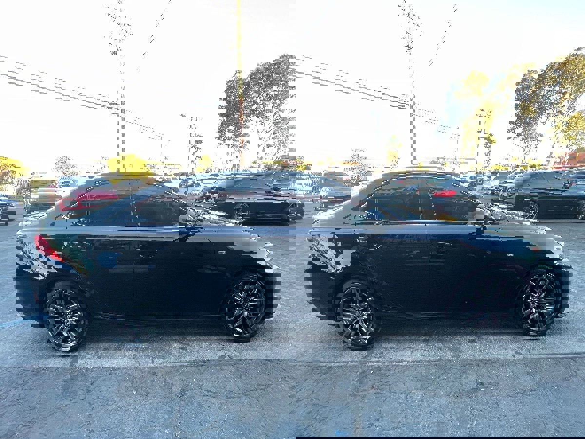 Used 2016 Lexus IS 200t image 4