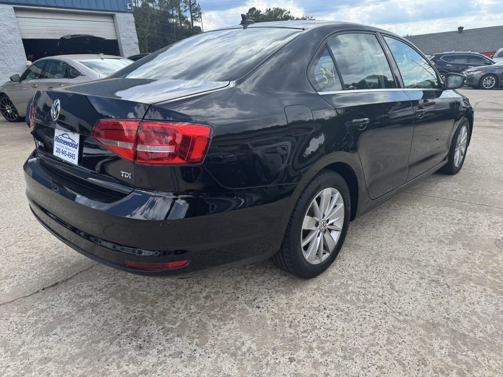 Used 2015 Volkswagen Jetta TDI image 5