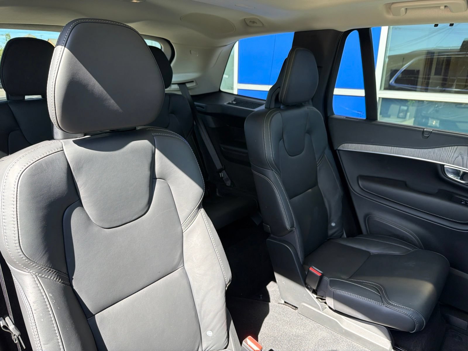 Used 2023 Volvo XC90 T8 Ultimate w/ Protection Package Premier AWD/4WD image 24