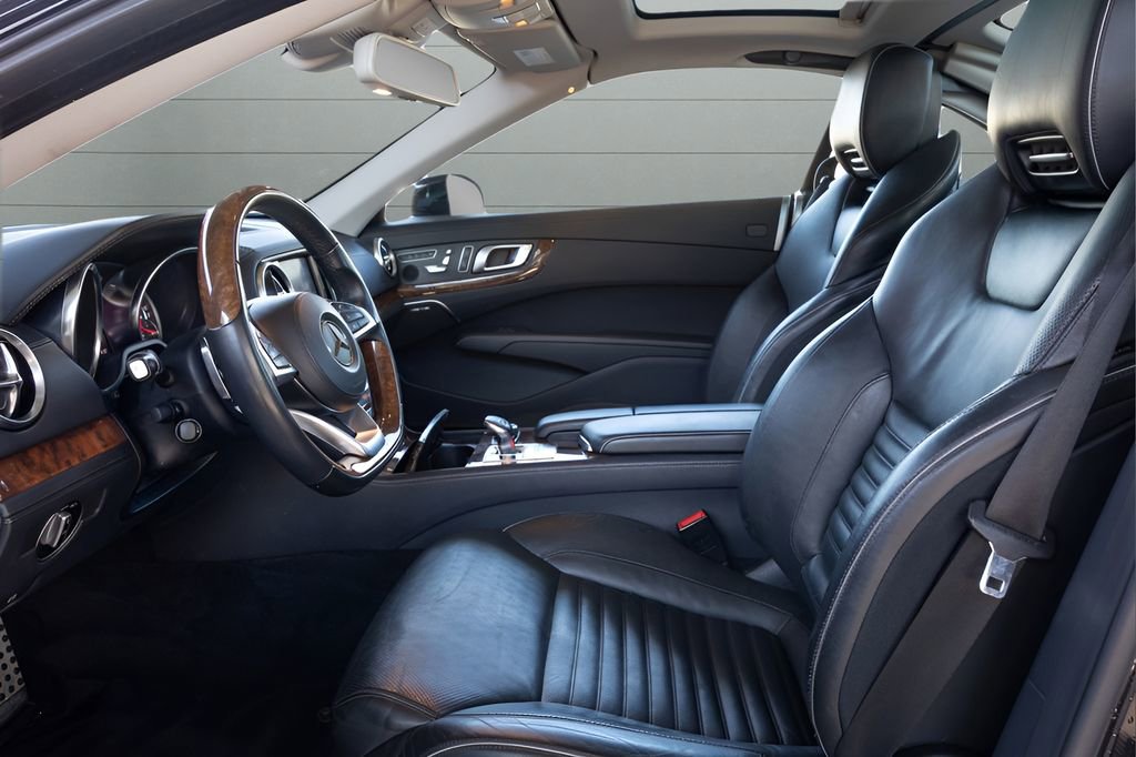Used 2019 Mercedes-Benz SL 450 image 40