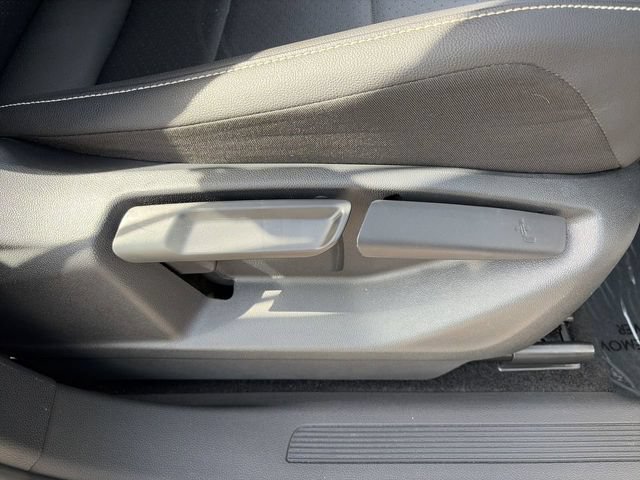 Used 2021 Volkswagen Tiguan SEL AWD/4WD image 13