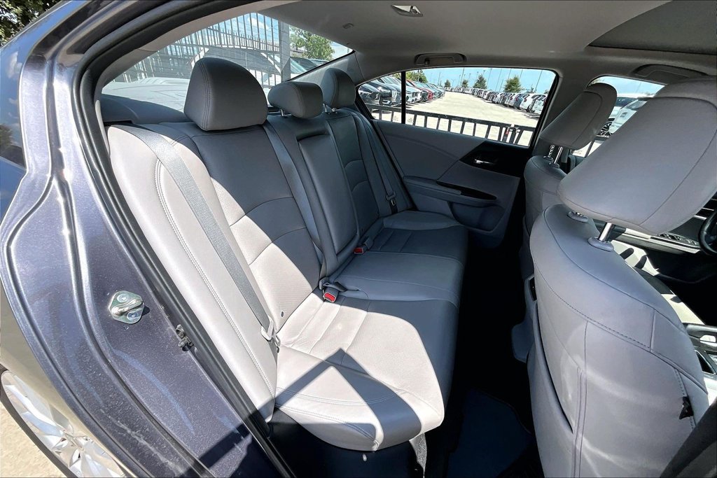 Used 2015 Honda Accord EX-L image 32