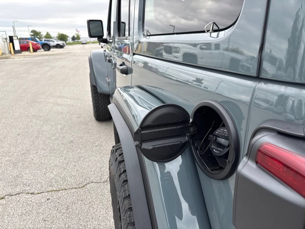 New 2026 Jeep Wrangler Unlimited Rubicon AWD/4WD image 8