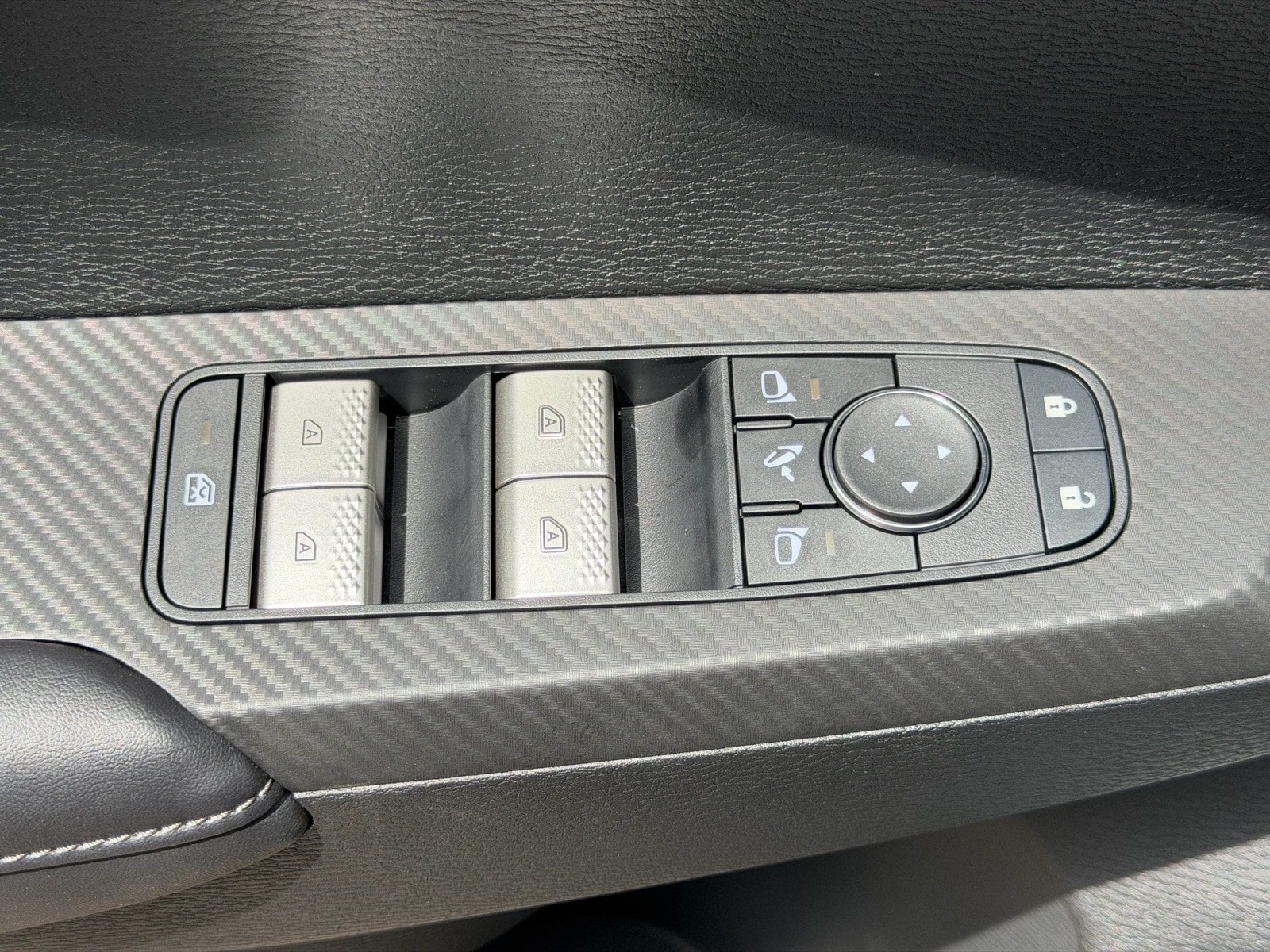 New 2026 Mitsubishi Outlander SEL AWD/4WD image 24