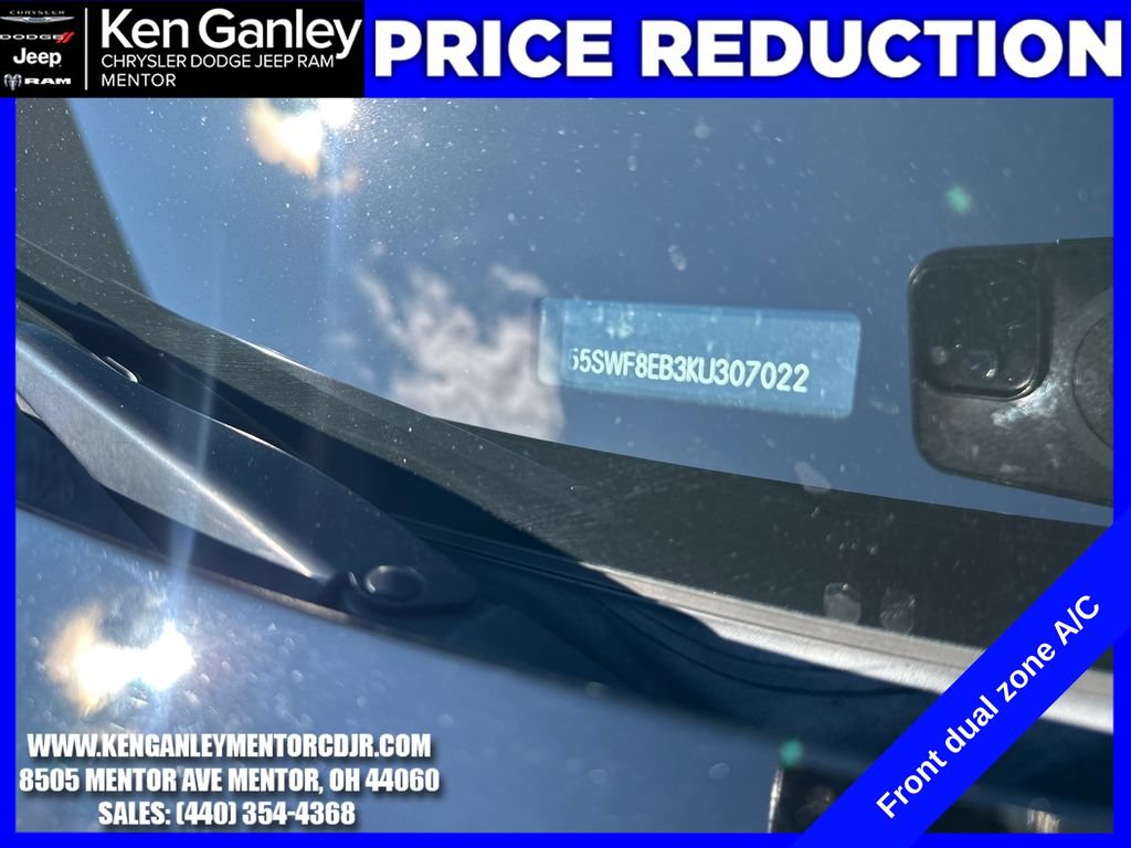 Used 2019 Mercedes-Benz C 300 4MATIC Sedan image 27