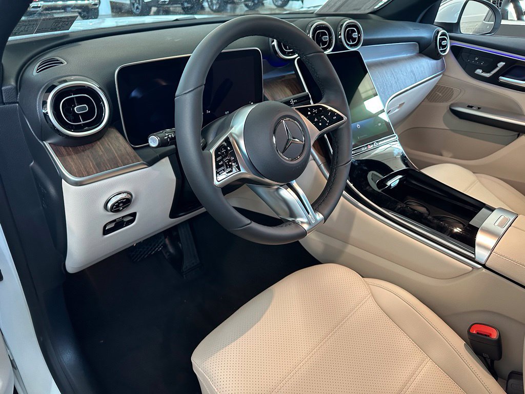 New 2027 Mercedes-Benz GLC 300 4MATIC image 4