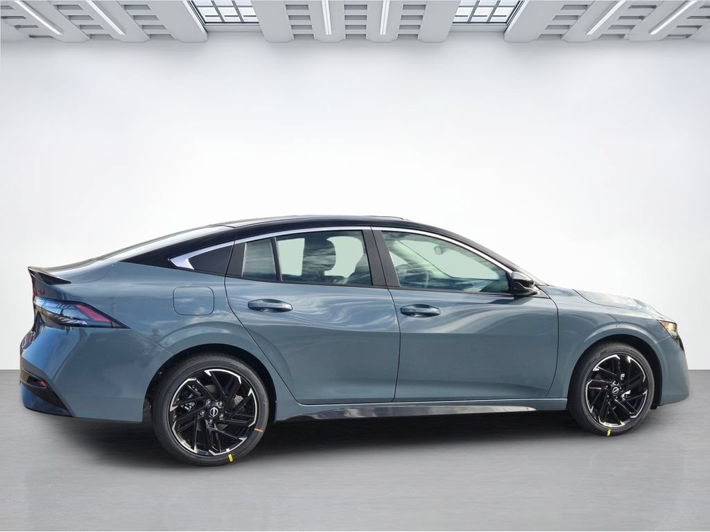 New 2026 Nissan Sentra SR w/ SR All Weather Package FWD image 3