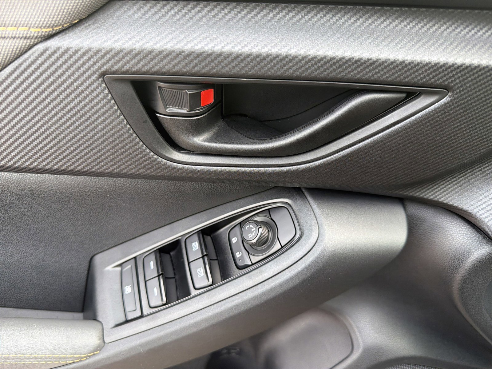 Certified 2025 Subaru Crosstrek 2.5i Sport w/ Crosstrek Mirror Package image 19