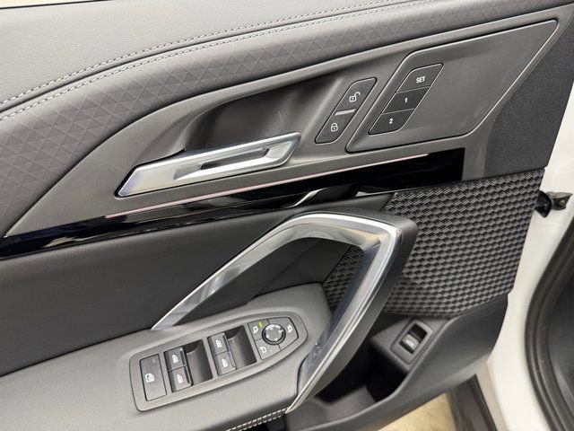 New 2026 BMW X2 xDrive28i w/ Technology Package image 11