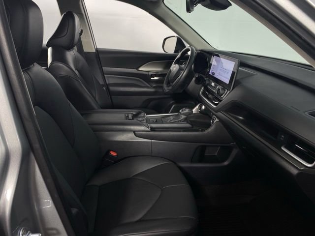 Used 2025 Toyota Grand Highlander FWD image 15