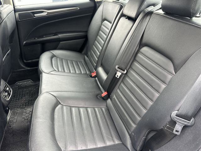 Used 2018 Ford Fusion SE w/ Fusion SE Technology Package image 41