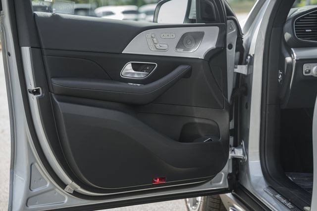 New 2026 Mercedes-Benz GLS 450 4MATIC image 43