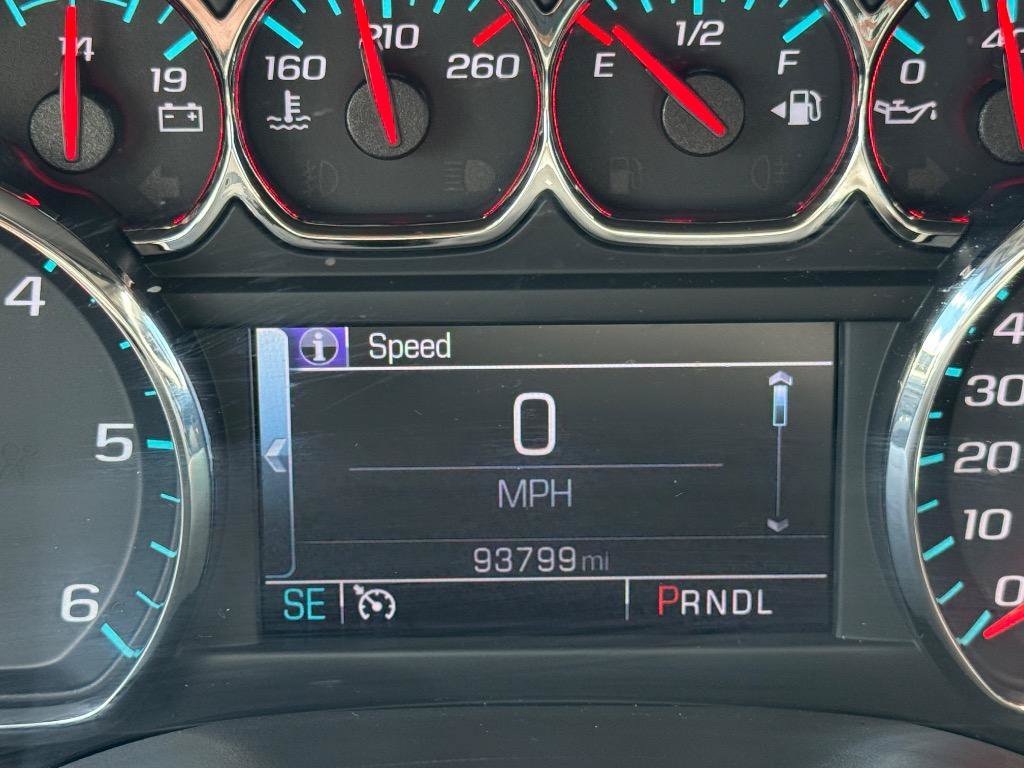 Used 2020 Chevrolet Suburban LT AWD/4WD image 13
