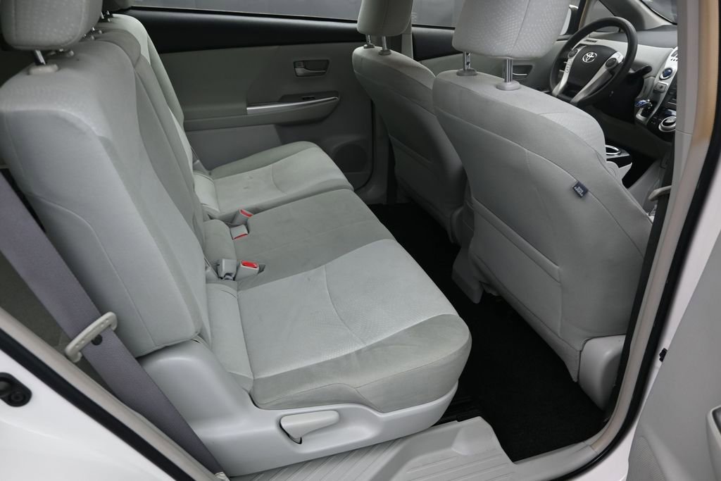 Used 2014 Toyota Prius V Three FWD image 17