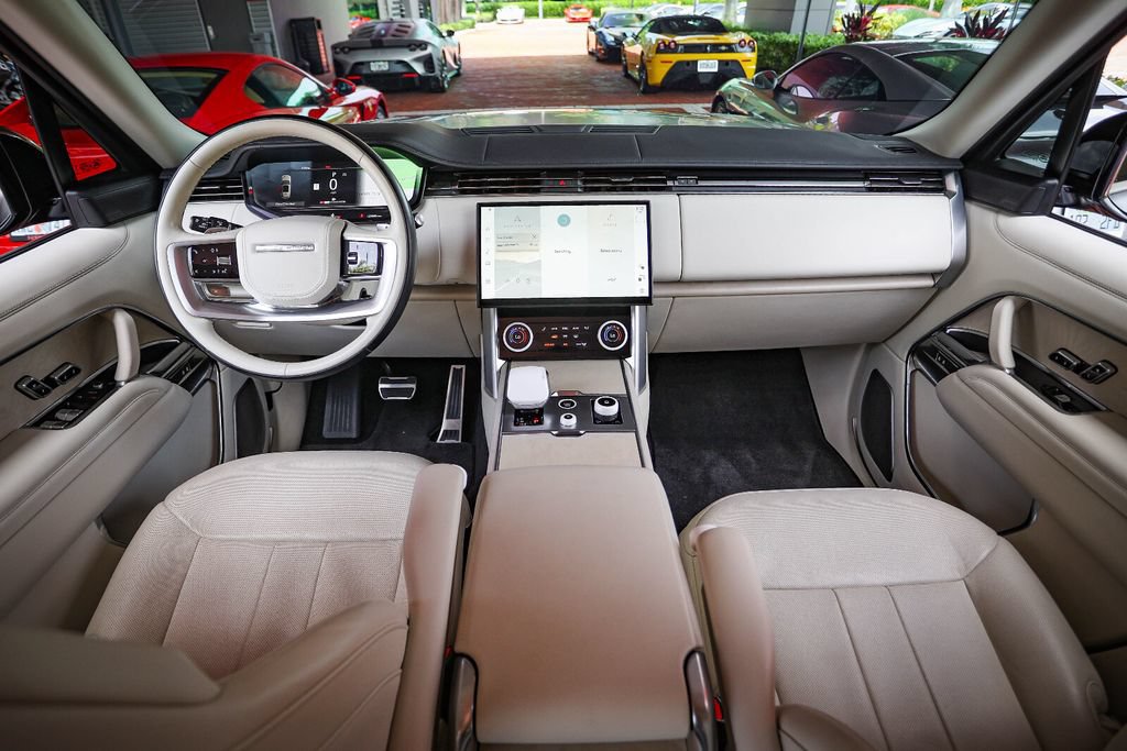 Used 2023 Land Rover Range Rover SV AWD/4WD image 44