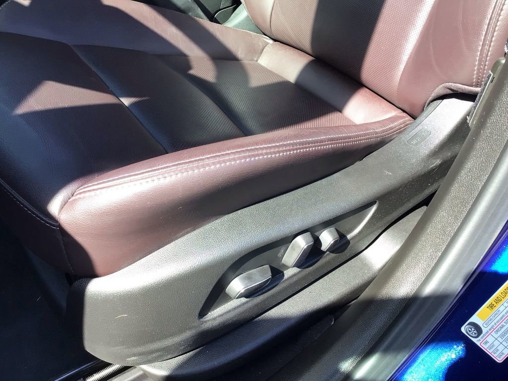 Used 2024 Cadillac XT6 Premium Luxury w/ Technology Package image 19