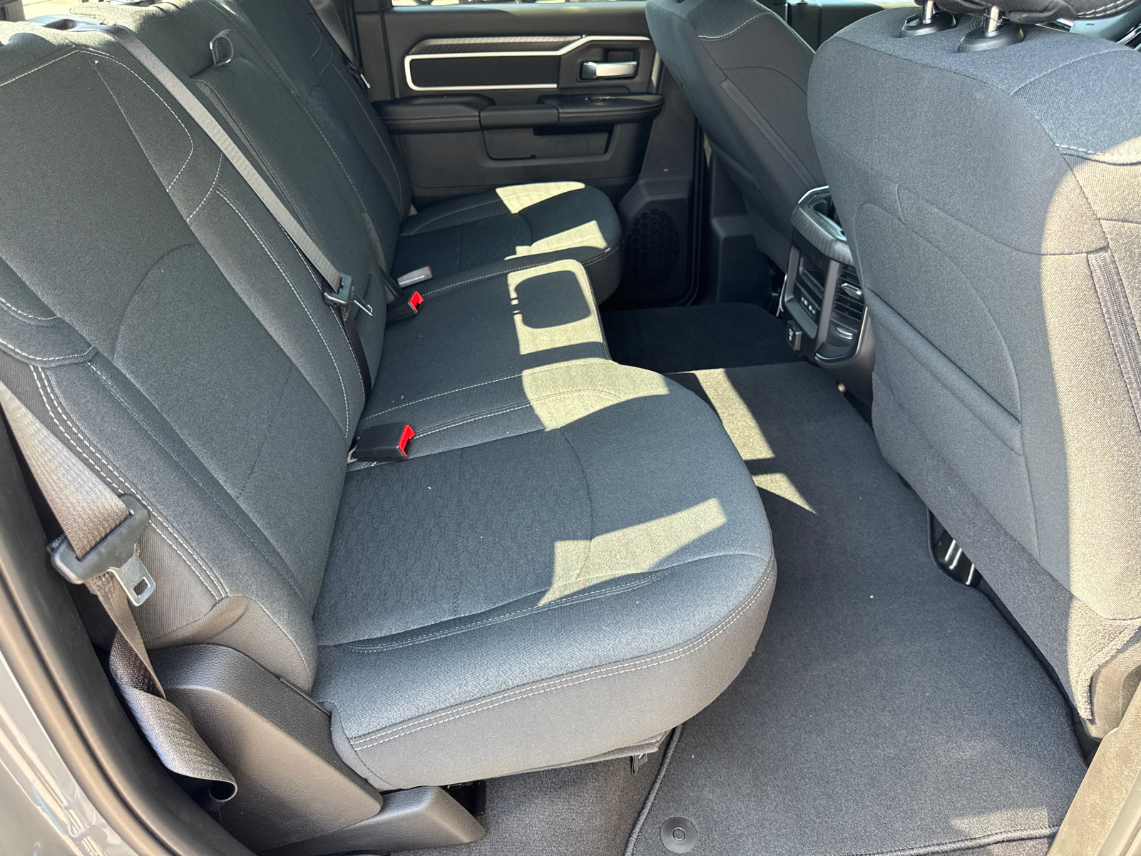 New 2026 RAM 3500 Big Horn AWD/4WD image 17